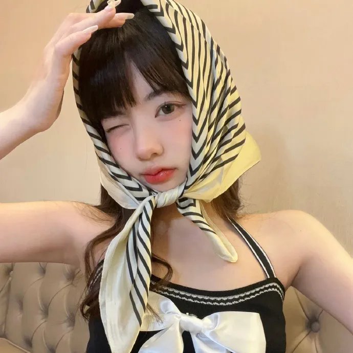通灵少女奇遇记 封面